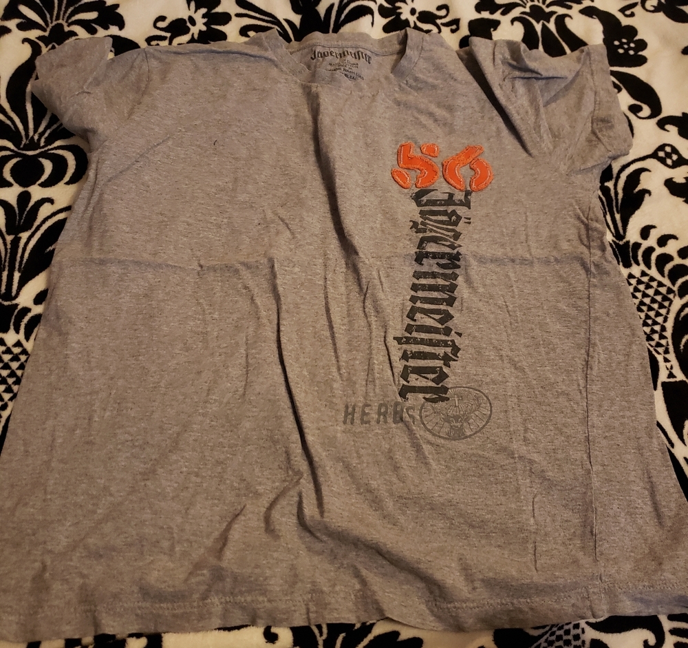 ❌SOLD❌Graphic Tee